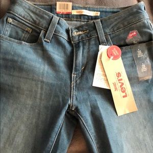 Levi jeans